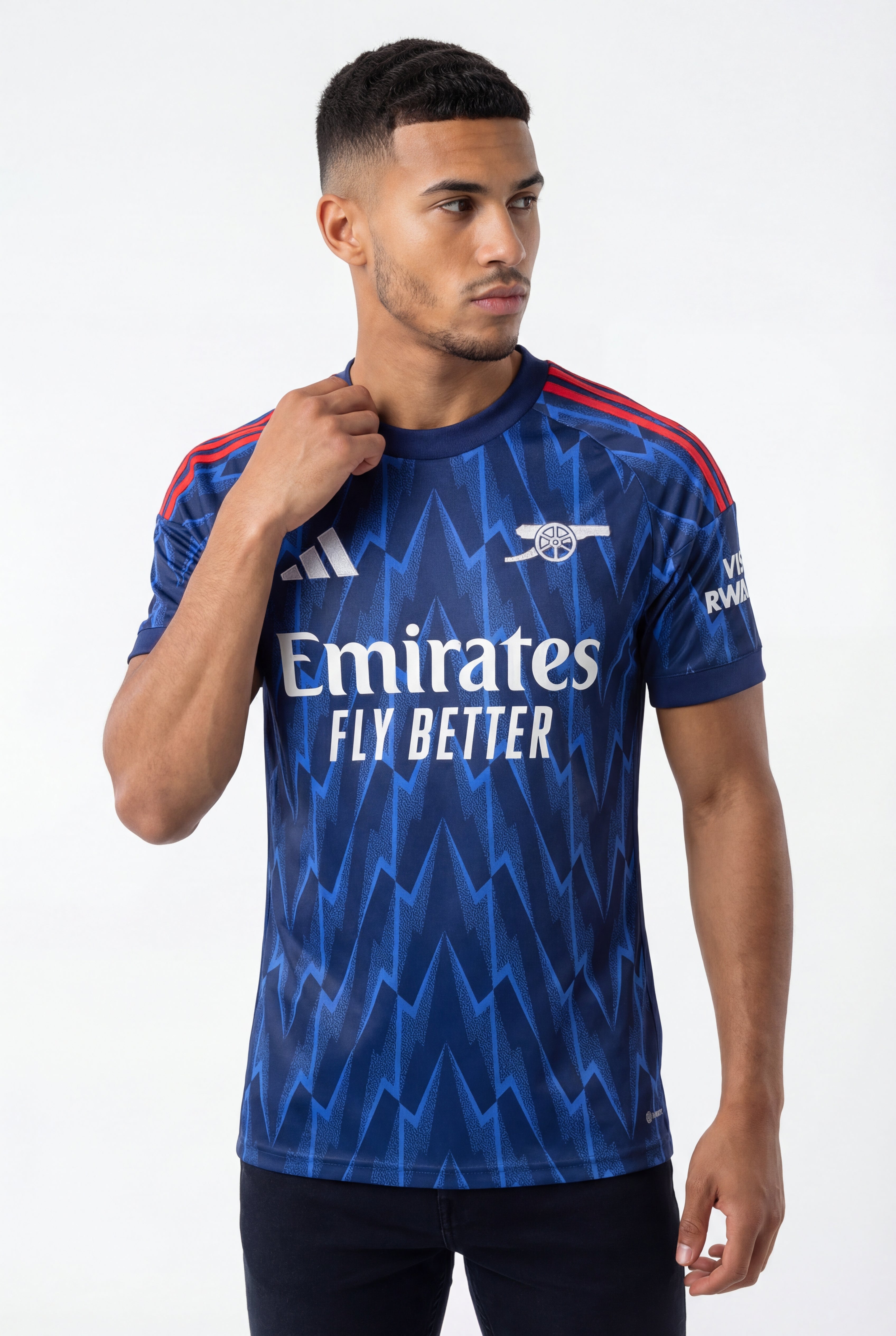 חולצת משחק ארסנל חוץ 2025/2026