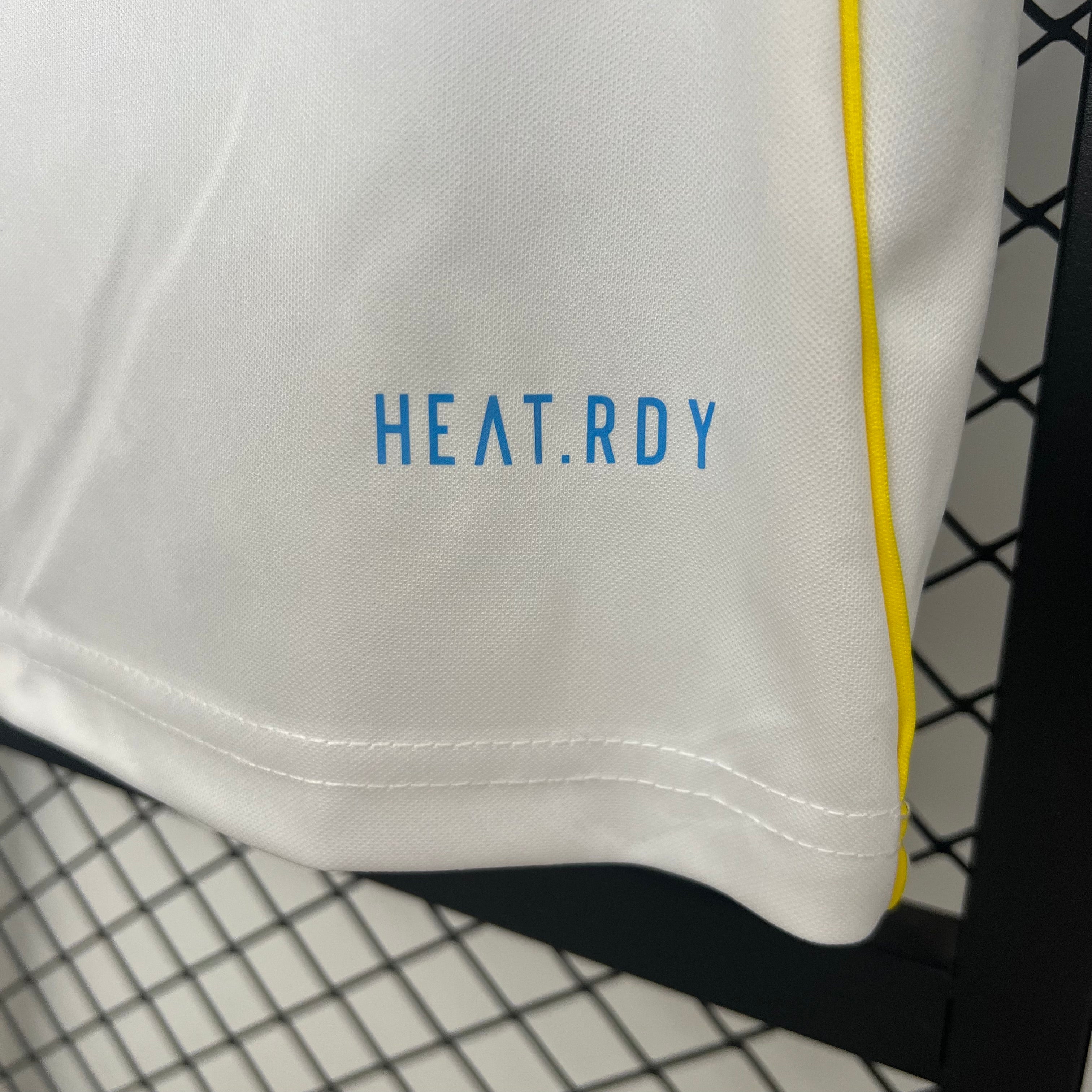 חולצת משחק לידס יונייטד בית 2025/2026