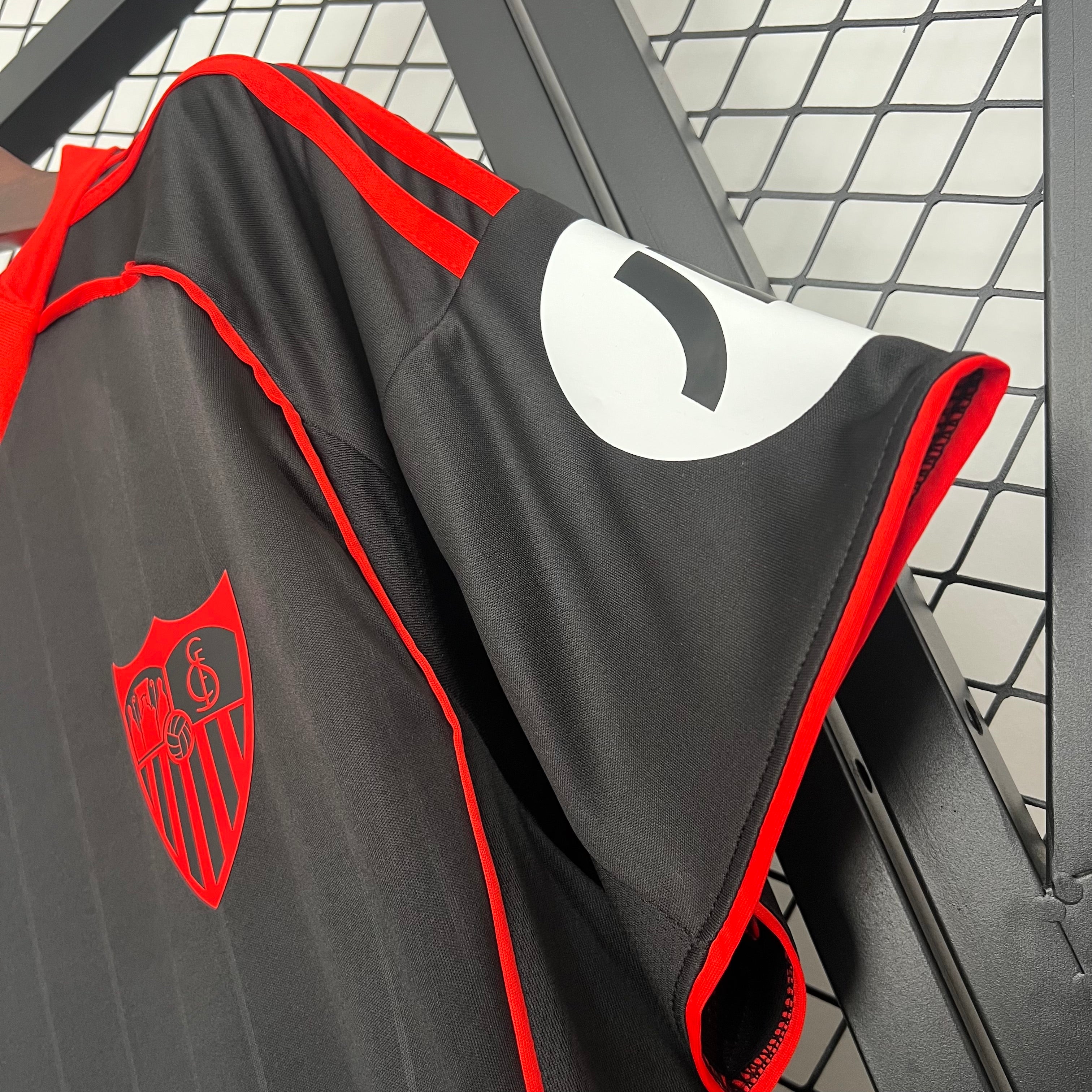 חולצת משחק סביליה שלישית 2025/2026