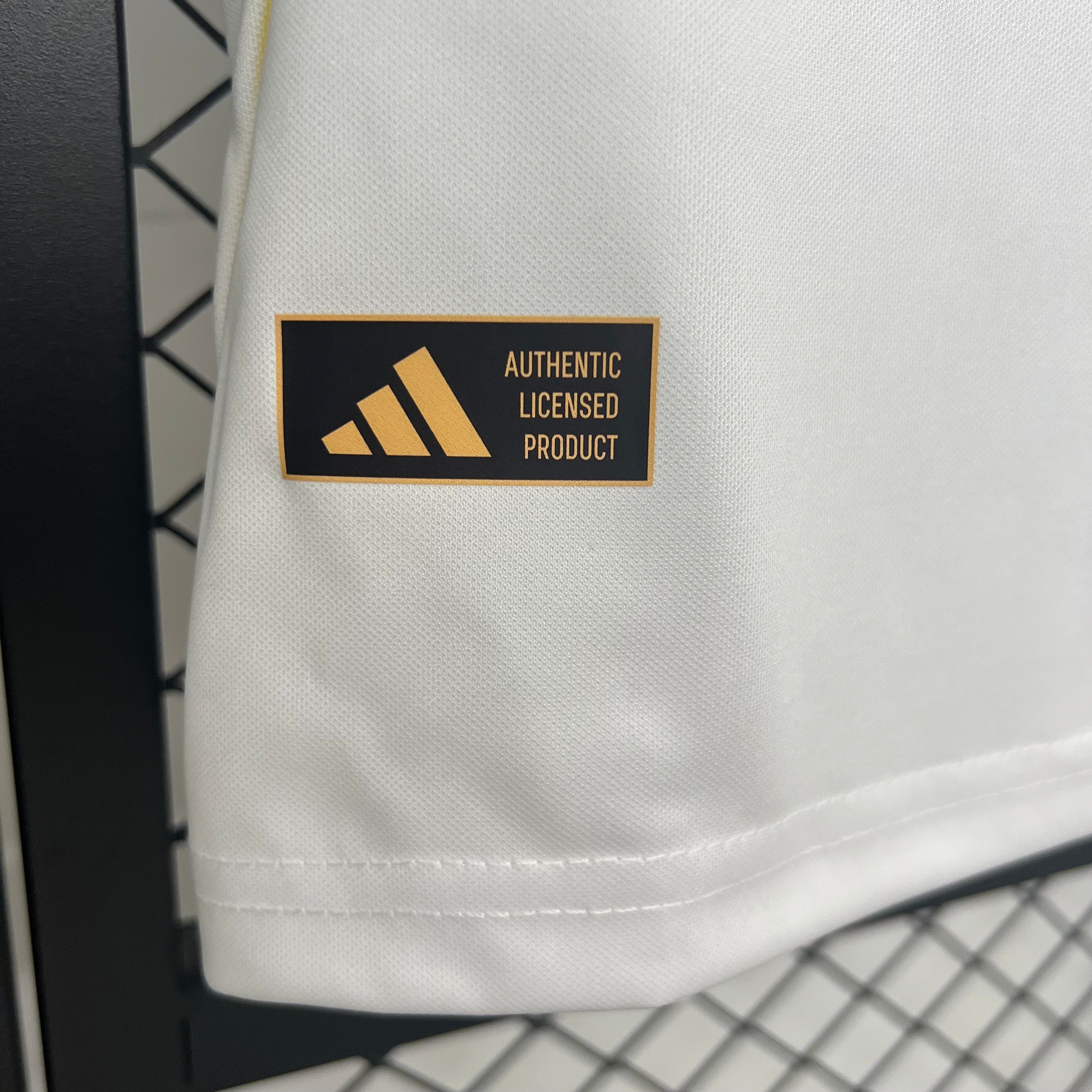 חולצת משחק לידס יונייטד בית 2025/2026