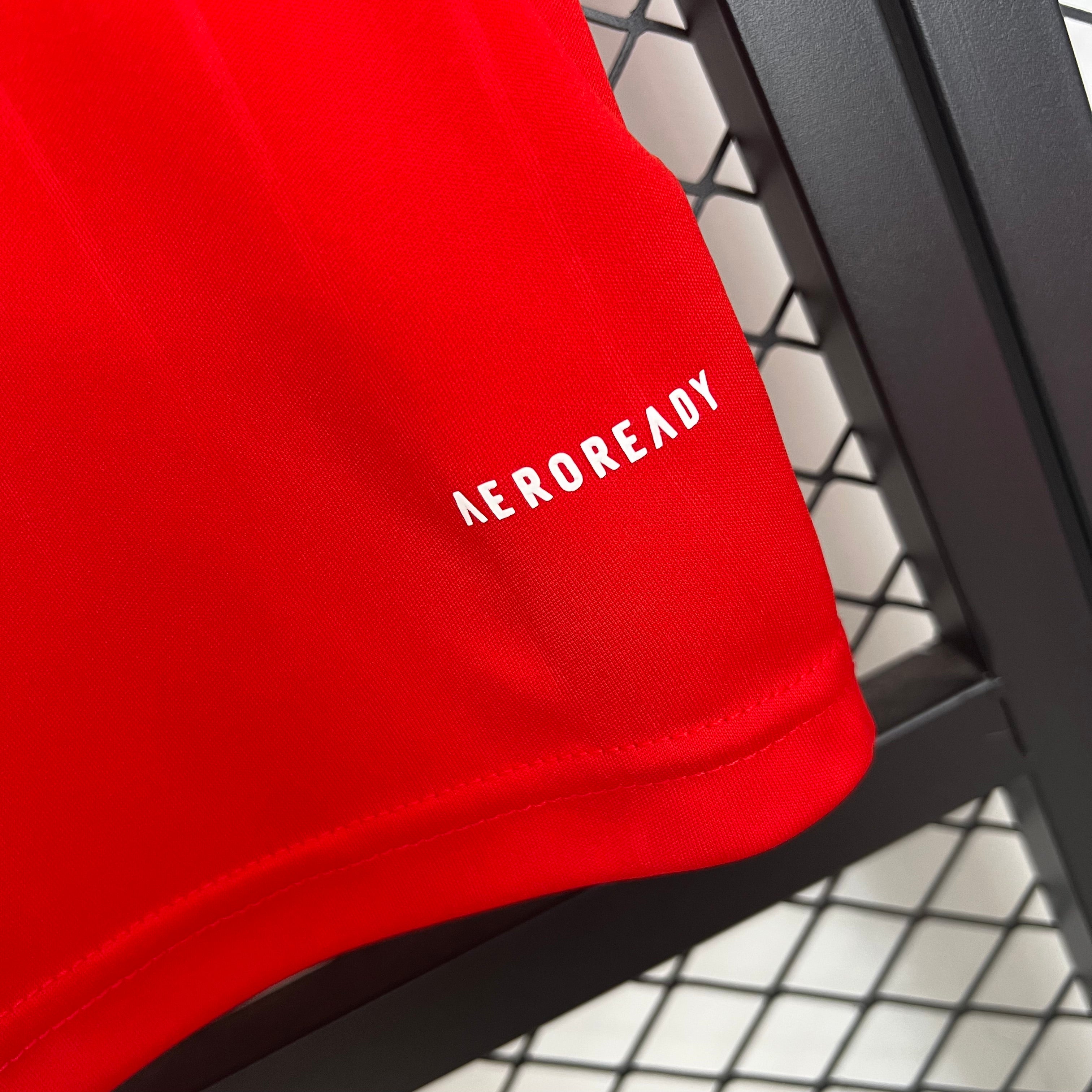 חולצת משחק סביליה חוץ 2025/2026